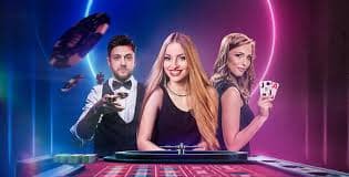 Live poker table interface showing player positions, chip counts, and action